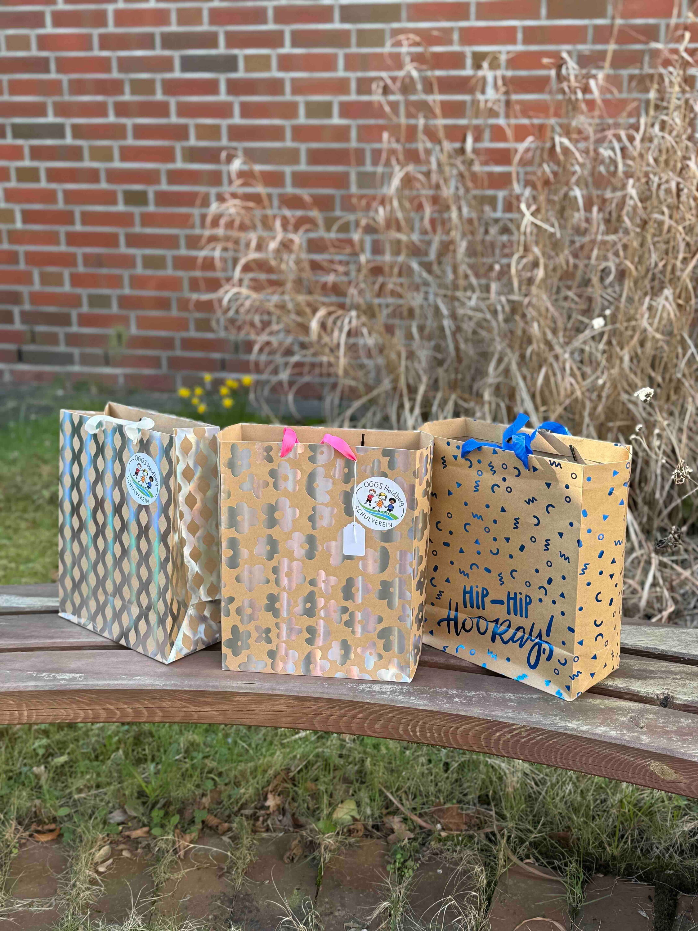 Geschenke des Schulvereins für alle Klassen der OGGS Heidberg